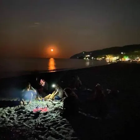 Case de vacanță Rhea Panorama Sea View House